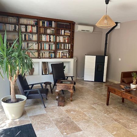 Logis Hotel Le Clos Pite Préchacq Buitenkant foto