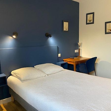 Logis Hotel Le Clos Pite Préchacq Buitenkant foto