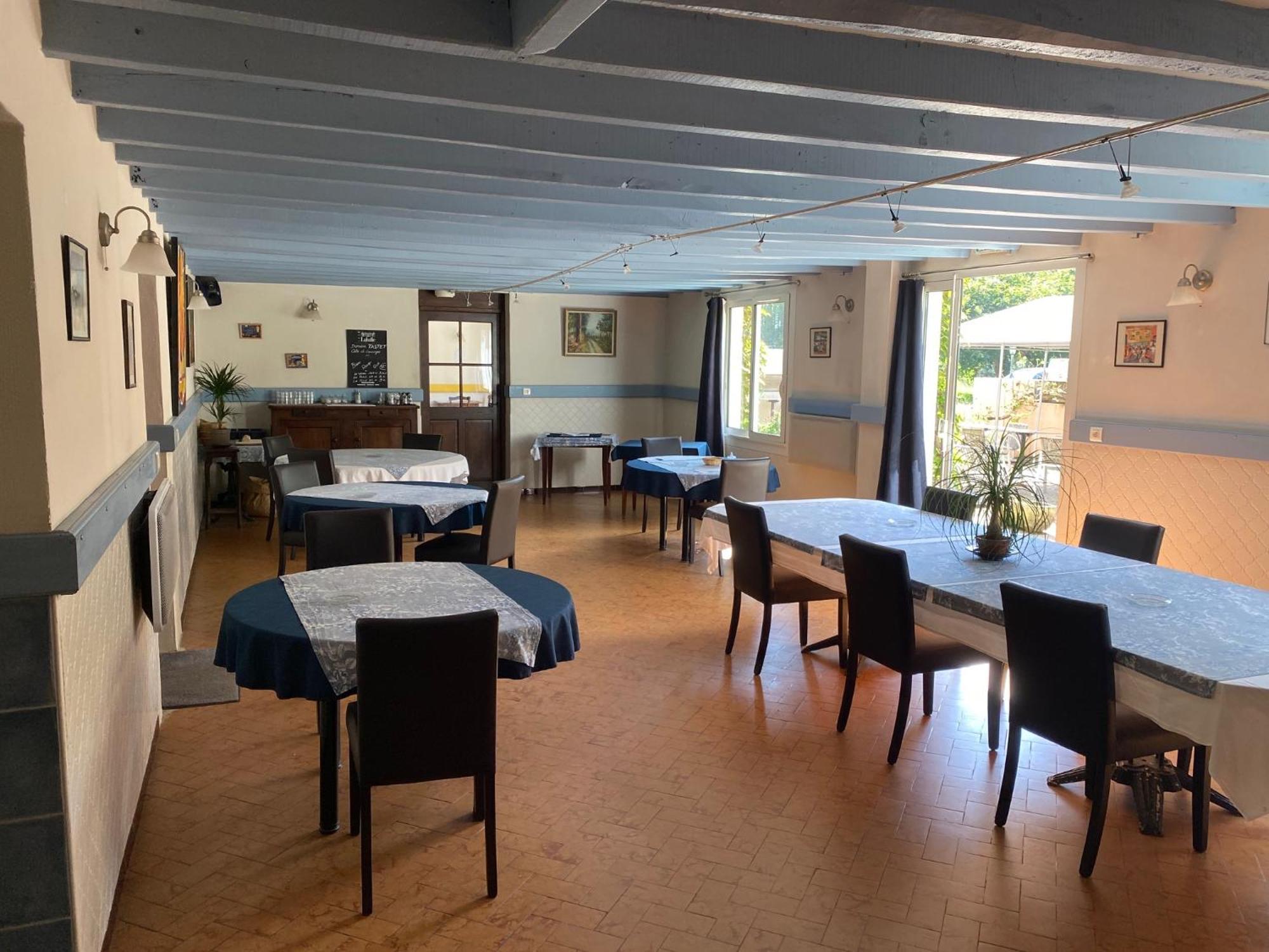 Logis Hotel Le Clos Pite Préchacq Buitenkant foto